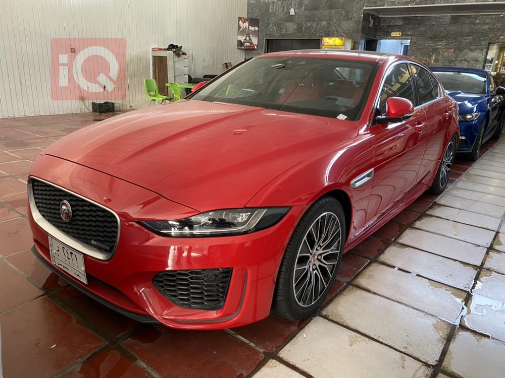 Jaguar XE